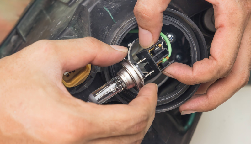 تعویض لامپ چراغ جلو در خودروهای چینی