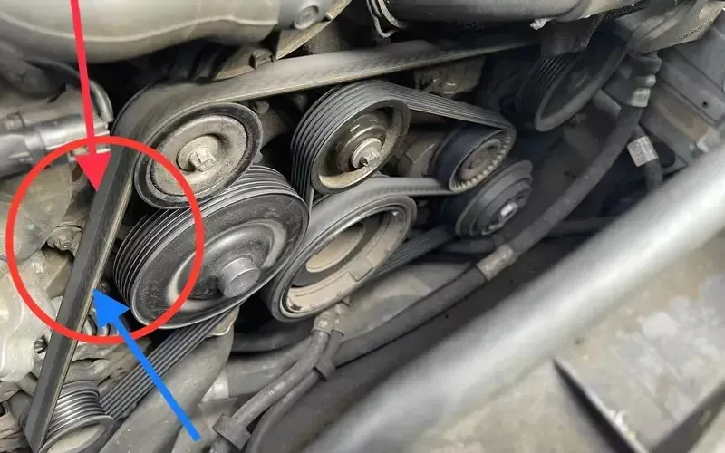 در صورت پاره‌ شدن تسمه دینام ماشين جک j3 چه کنیم؟ علائم و خطرات