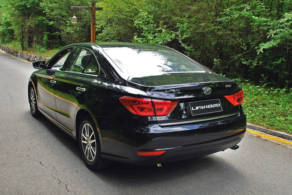 مزایا و معایب لیفان ۸۲۰