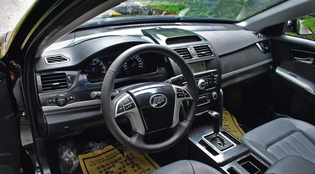 مزایا و معایب لیفان ۸۲۰