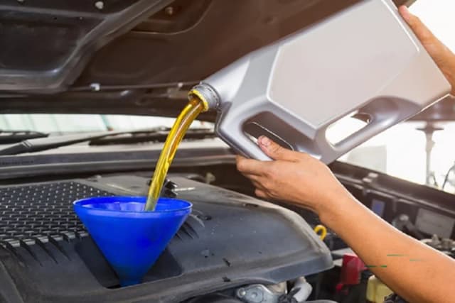 ۸ عدد از بهترین روغن موتورهای مناسب برای ماشین چینی در ایران