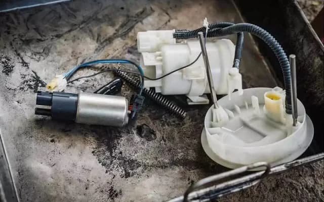 تست خرابی پمپ بنزین